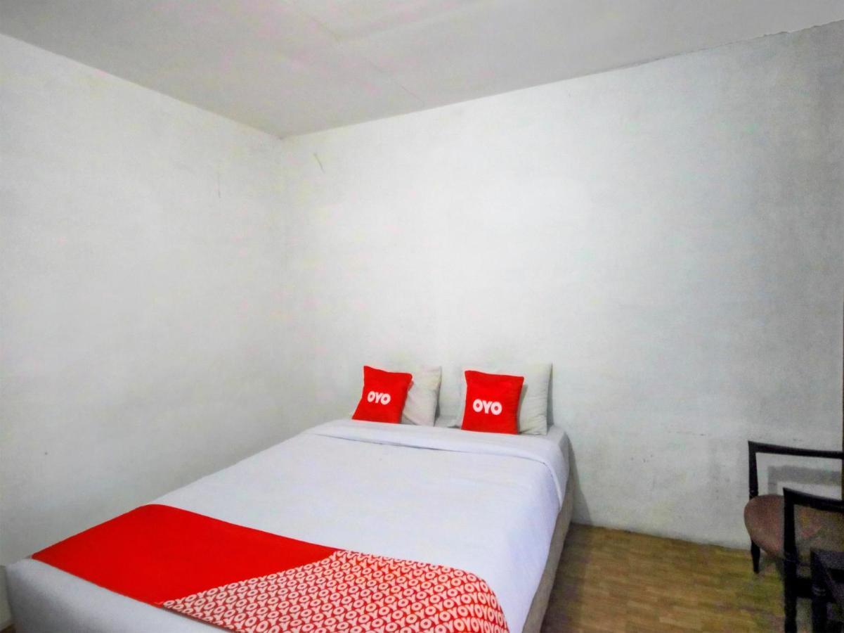 Oyo 2322 Dien Karona Hotel Berastagi Luaran gambar