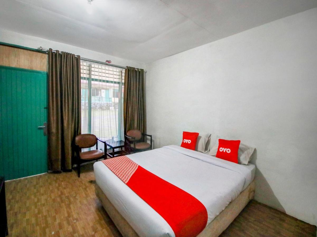 Oyo 2322 Dien Karona Hotel Berastagi Luaran gambar