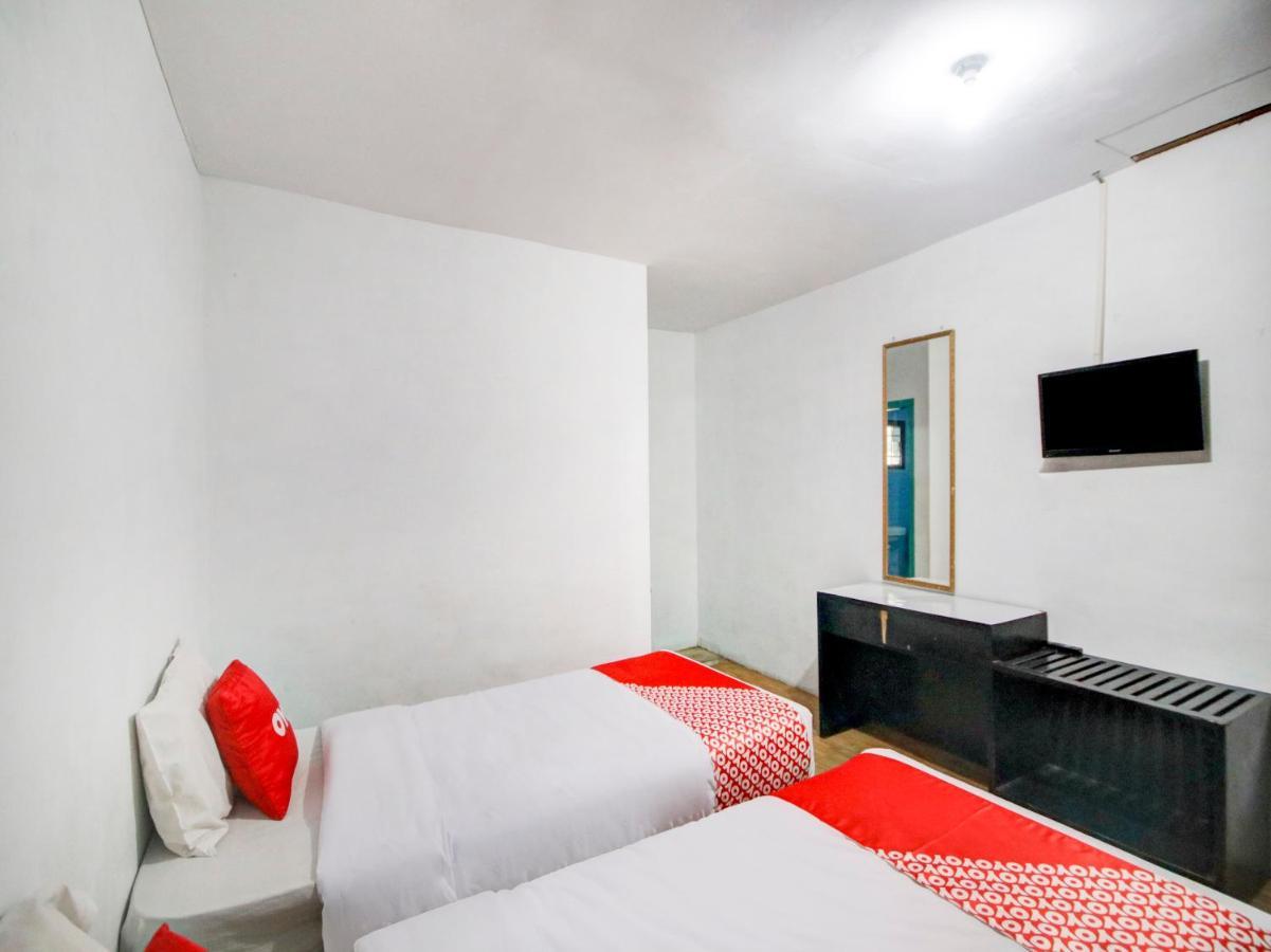 Oyo 2322 Dien Karona Hotel Berastagi Luaran gambar